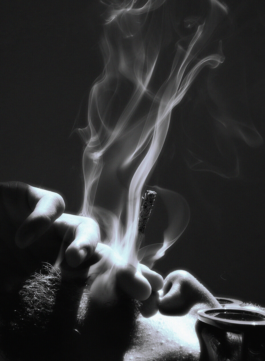 Jar Lid as an Ashtray, smoke